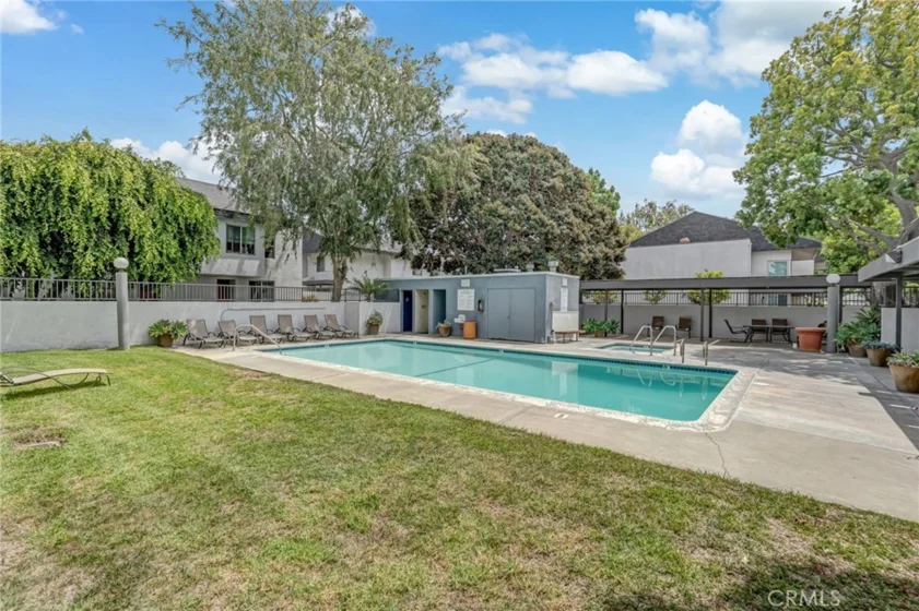 6863 Mulberry photo 54