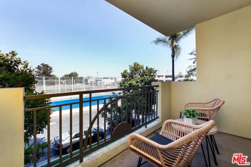 1417 S Westgate Avenue #201 photo 38