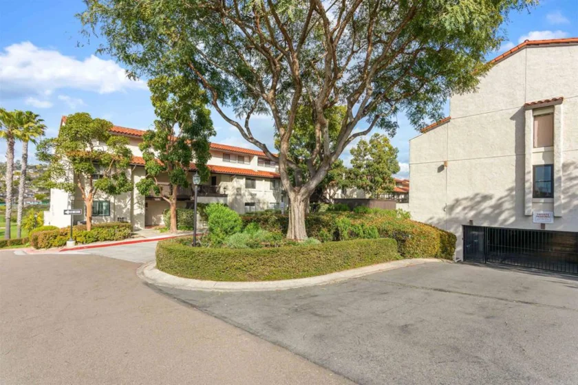 2510 Navarra Drive #524 photo 34
