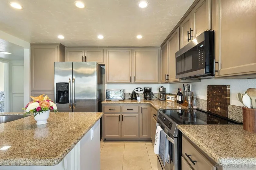355 N N Melrose Drive #E photo 10