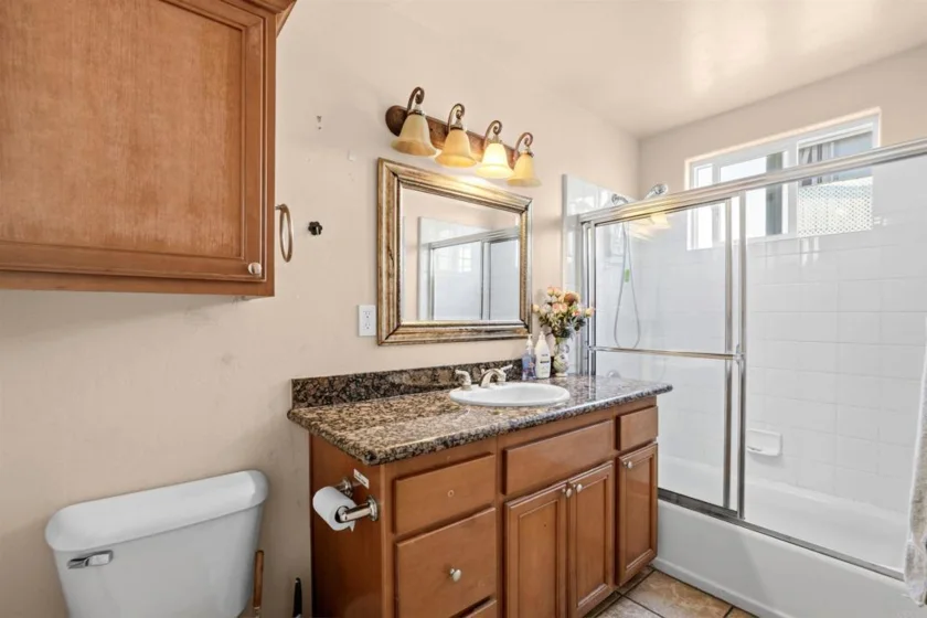 800 N Mollison Avenue #10 photo 7