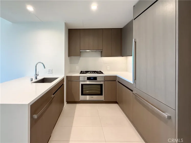 889 Francisco #2502 photo 5