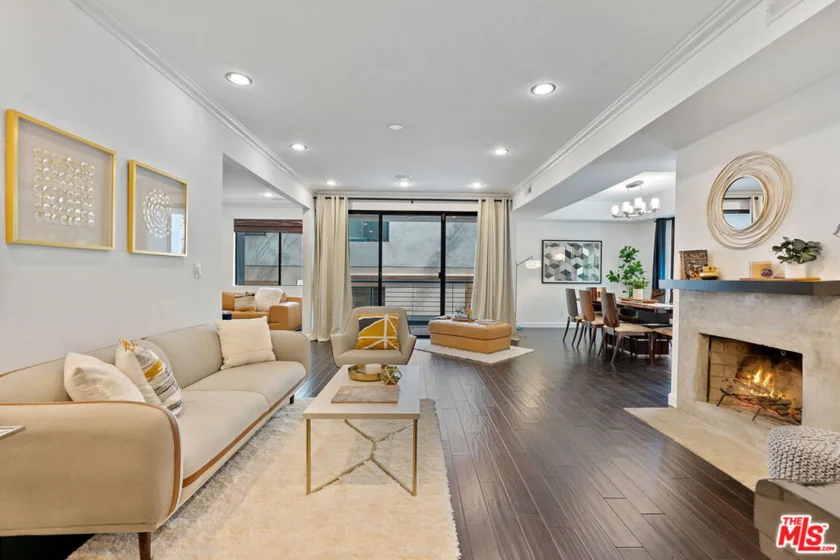 1120 Granville Avenue #101 photo 1