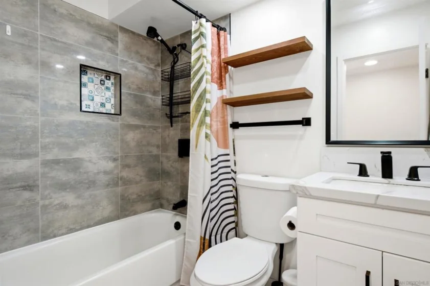 3063 Barnard Street #1 photo 19
