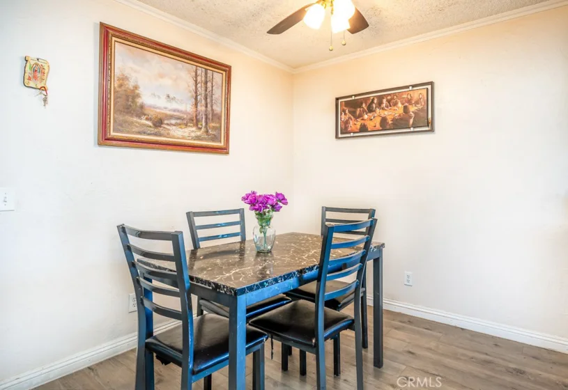 25899 Baylor Way photo 5