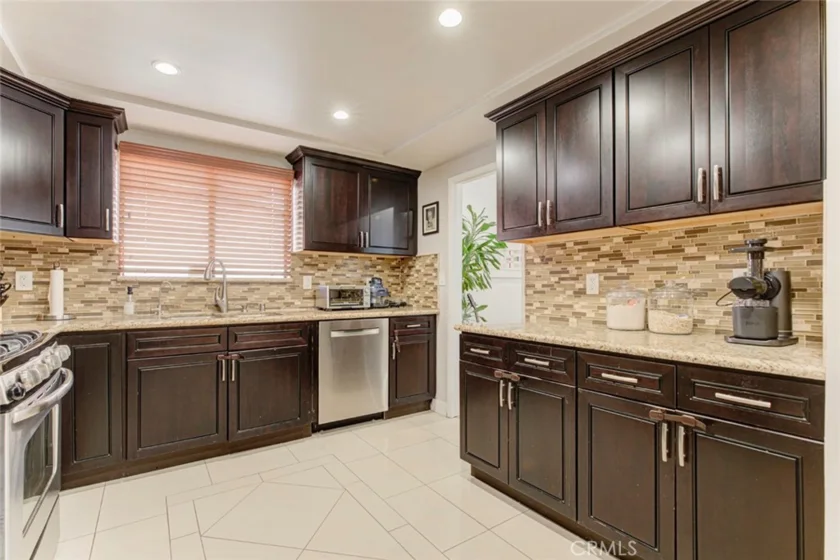 6847 Haskell Avenue #1 photo 16