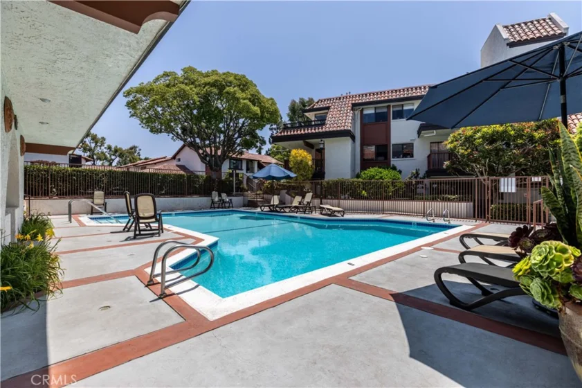6268 Riviera Circle photo 32