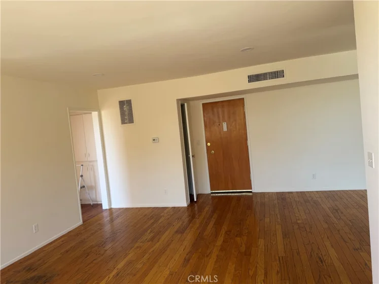 5429 Newcastle #303 photo 19