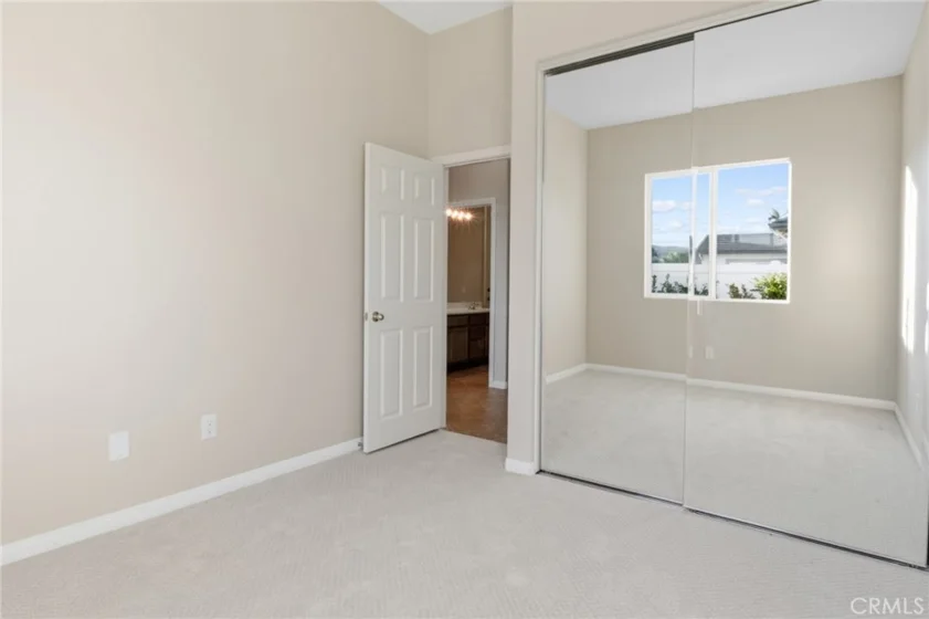 41733 Hollister photo 38