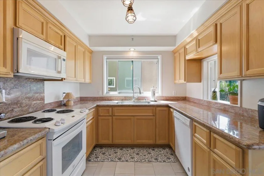 5367 La Jolla #Unit 52 photo 13