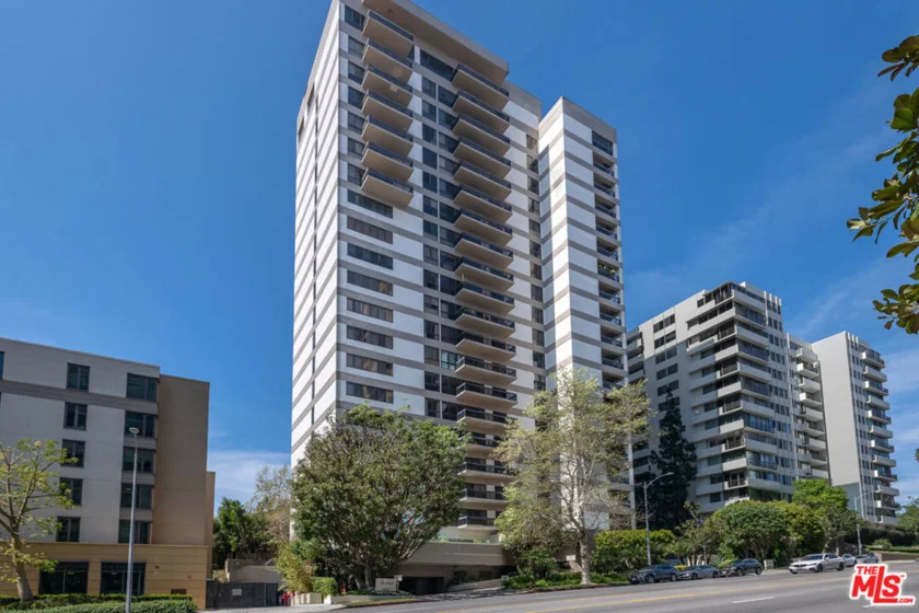 10445 Wilshire Boulevard #1905 photo 65