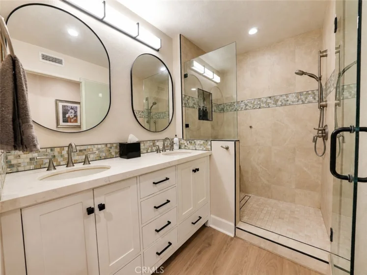 35 Pepperwood photo 19