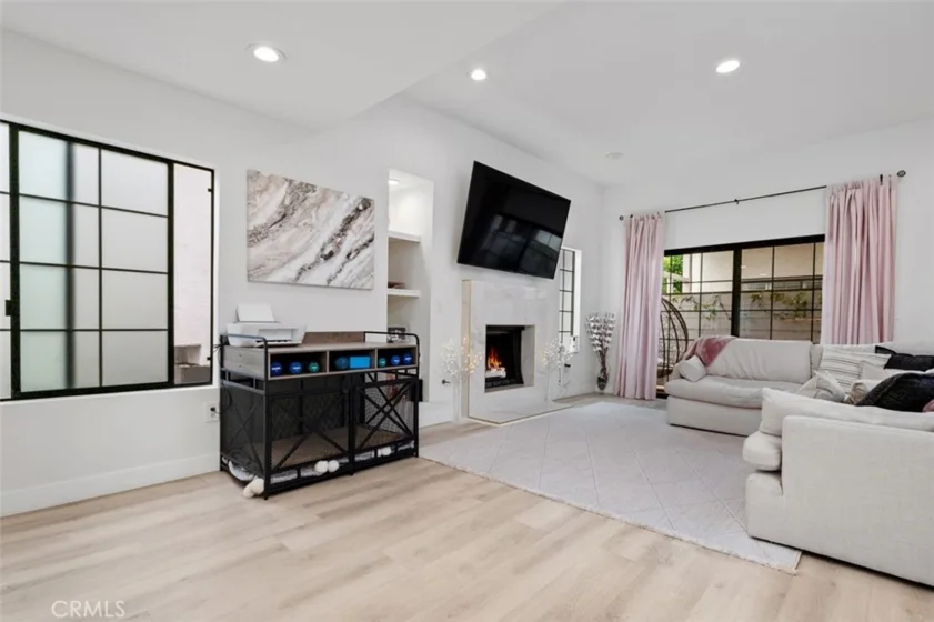 14014 Milbank #5 photo 2
