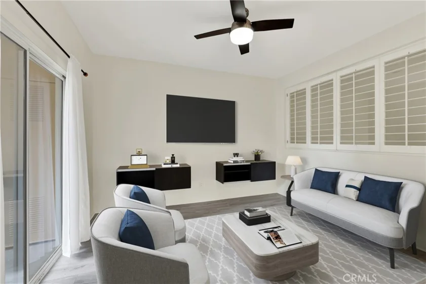 154 Gallery photo 12