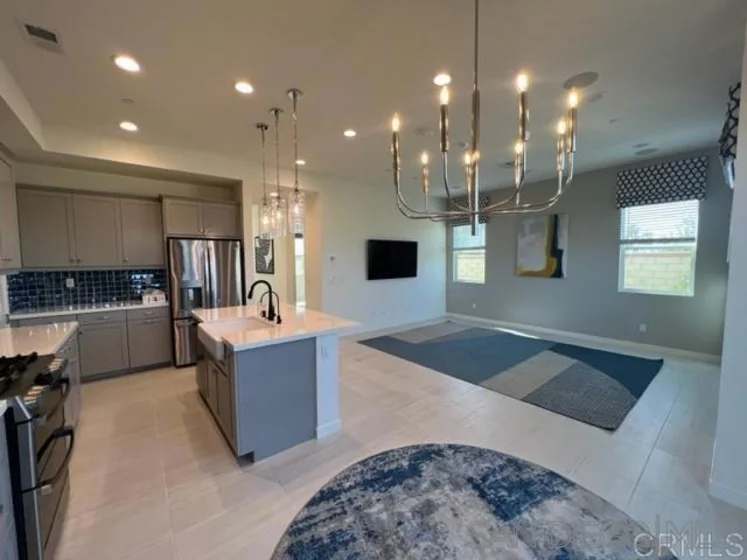494 Clubhouse Drive photo 1