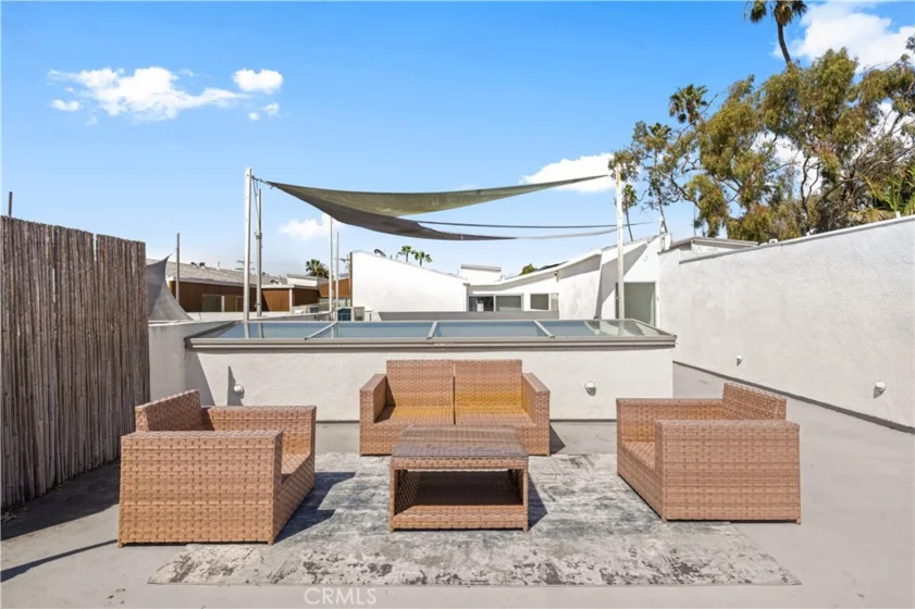 719 Venice Boulevard photo 43