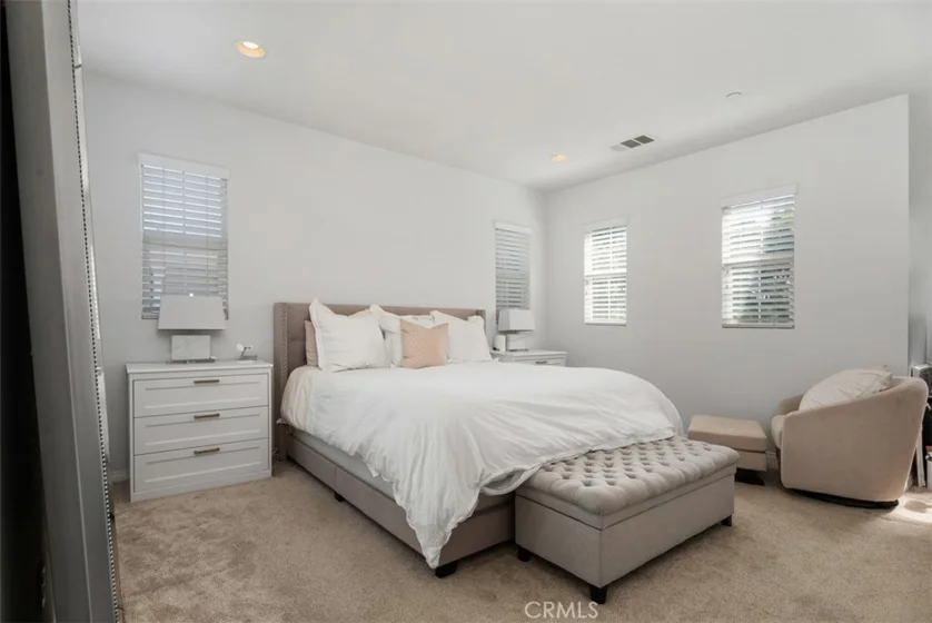 1487 Montgomery photo 31
