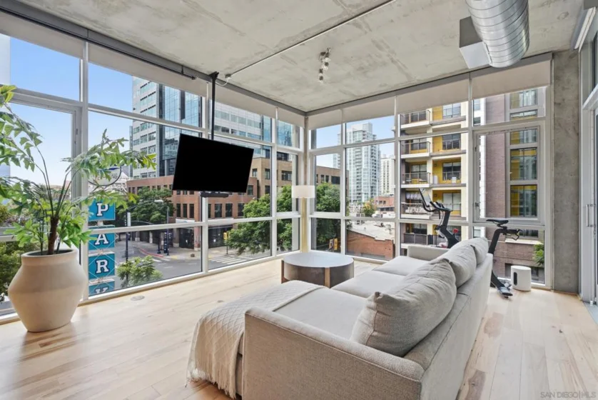 1025 Island Avenue #315 photo 3