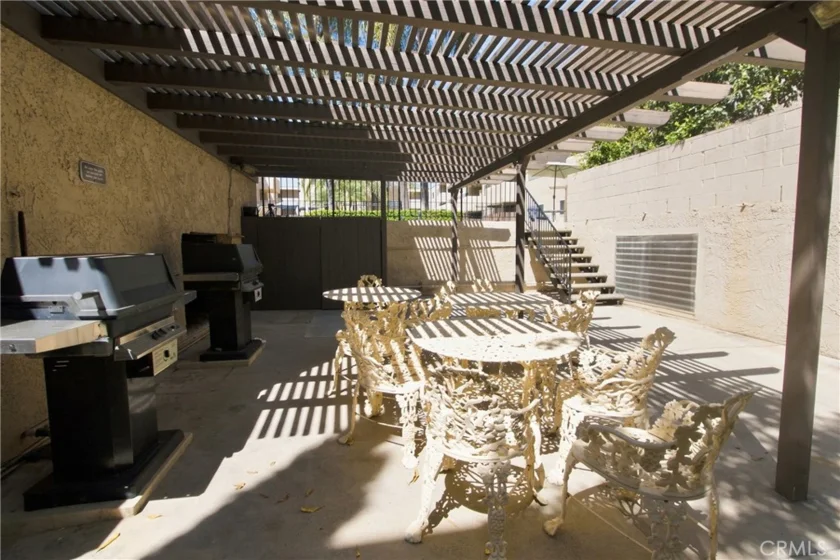 2386 E Del Mar Boulevard #111 photo 25