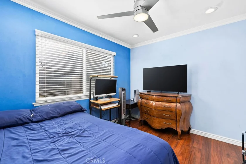 409 N Via Roma photo 26