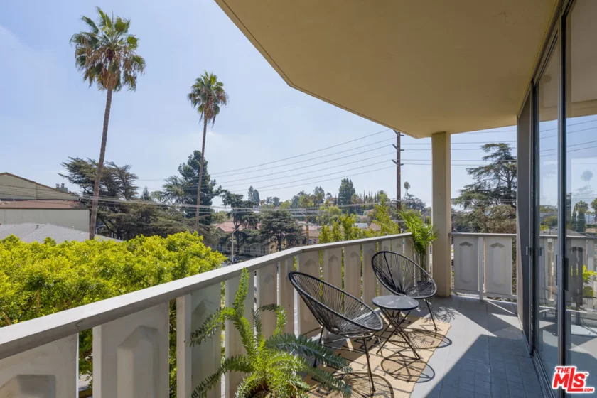 4411 Los Feliz Boulevard #307 photo 5