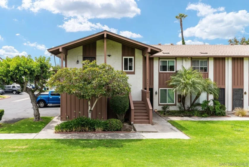 6442 Bell Bluff photo 2