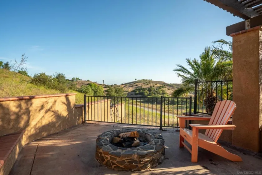 24922 Terreno Drive photo 37
