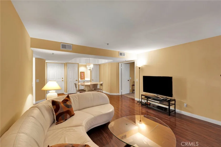 801 Pine Avenue #205 photo 10
