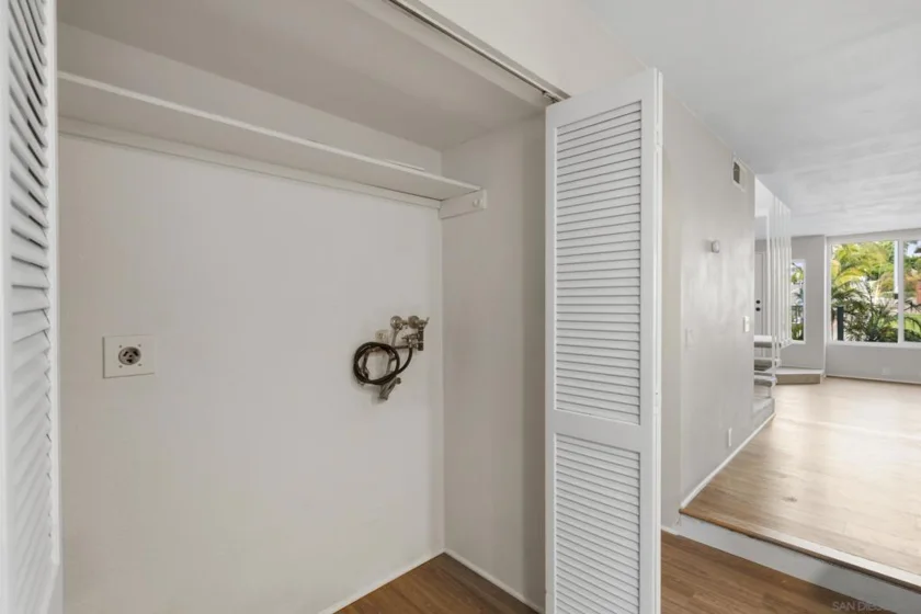 4070 Riviera Drive #5 photo 32