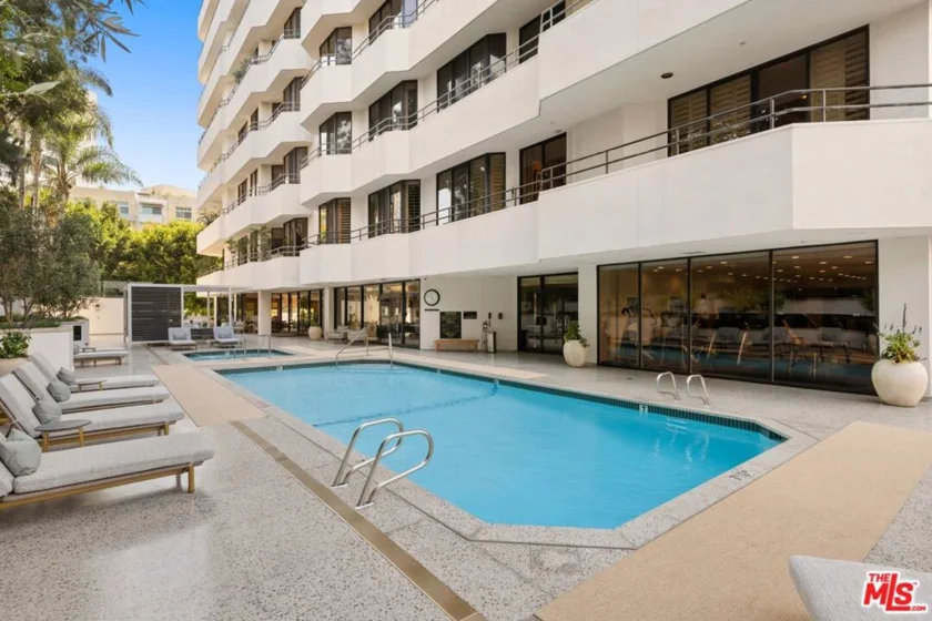 10601 Wilshire Boulevard #1601 photo 11
