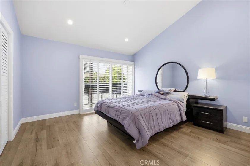 16717 Vanowen Street photo 15