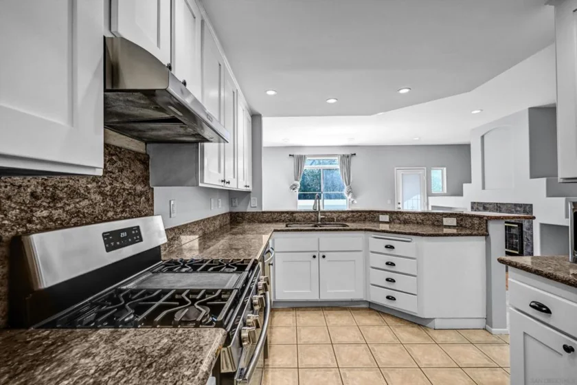 9325 Babauta Road #8 photo 9