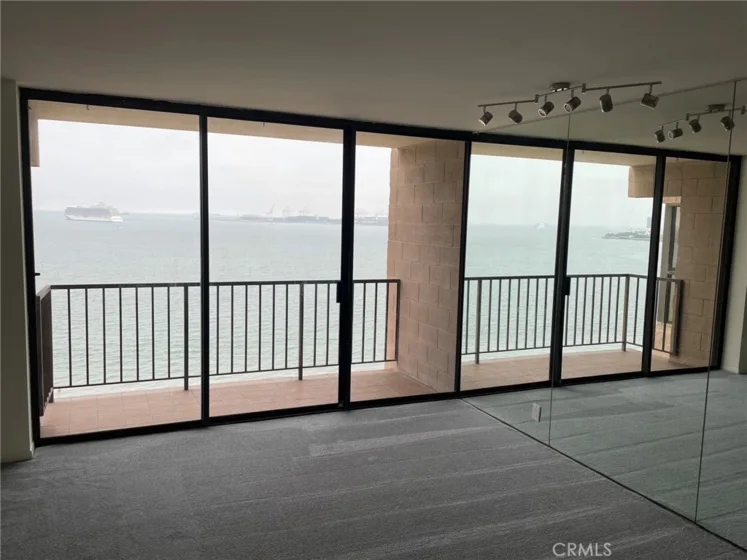 1750 E Ocean Boulevard #912 photo 1