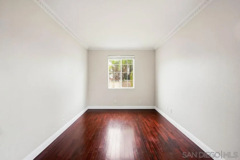 23531 Hobart Court photo 7