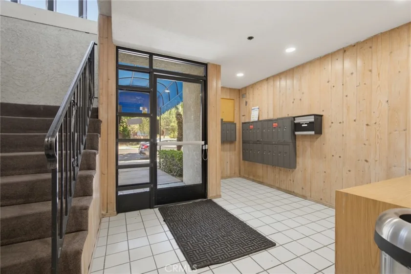 726 Elm Avenue #403 photo 32