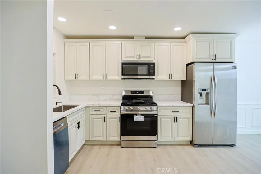 4109 W 5th #F2 photo 15