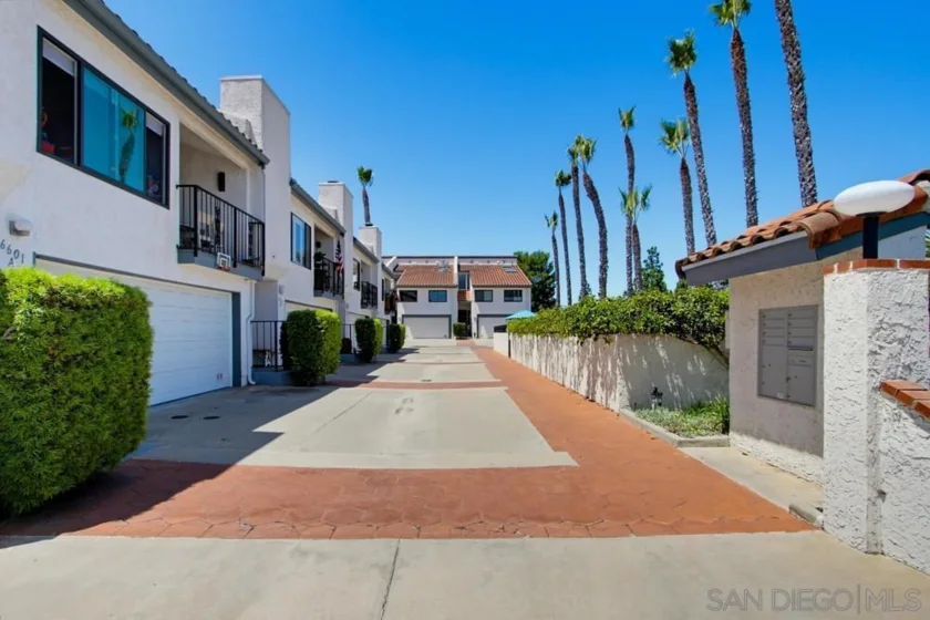 6601 Santa Isabel #B photo 4