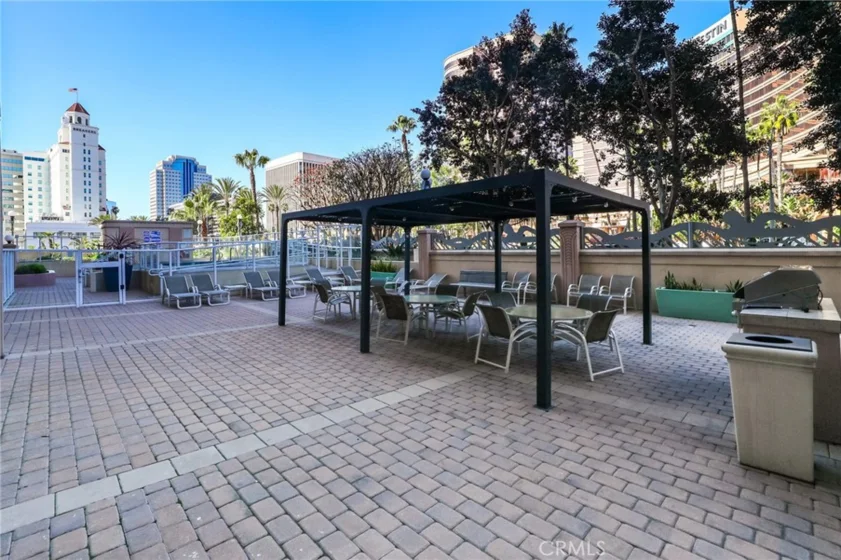 388 E Ocean Boulevard #305 photo 43