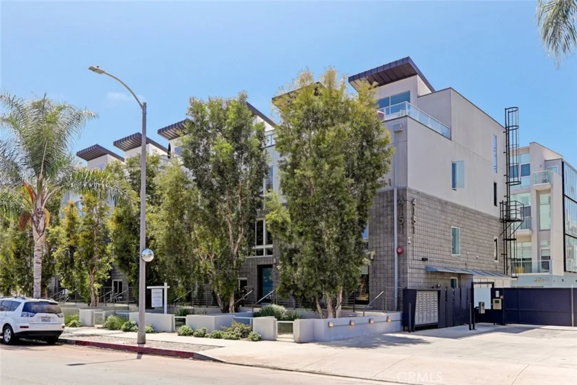 4151 Redwood Avenue #413 photo 1