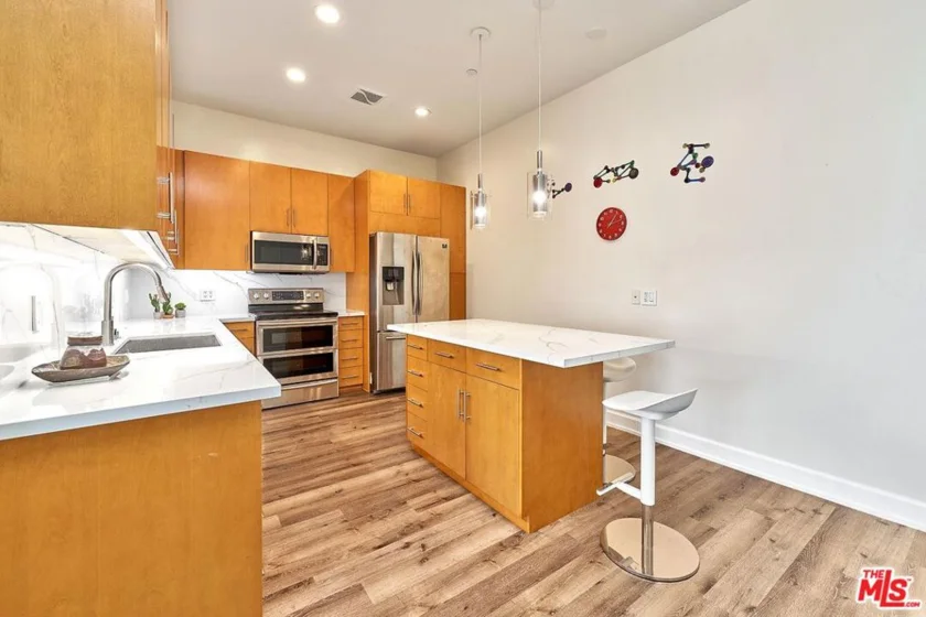 3223 W 6th Street #1005 photo 43