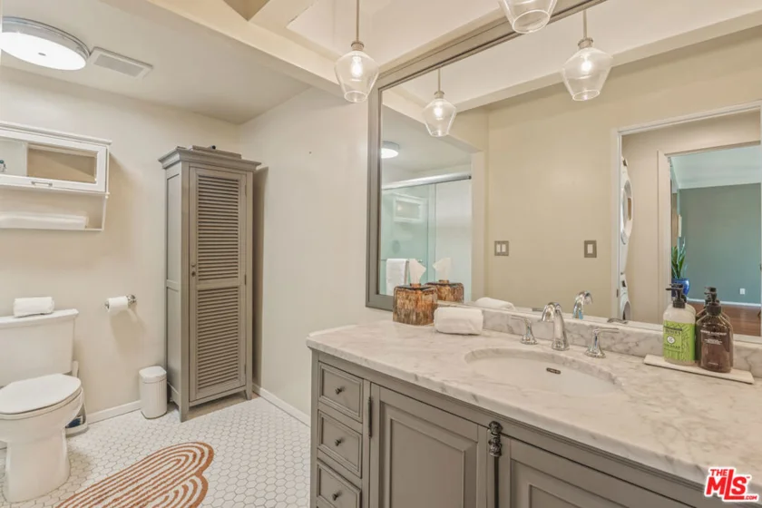 12115 San Vicente Boulevard #303 photo 17