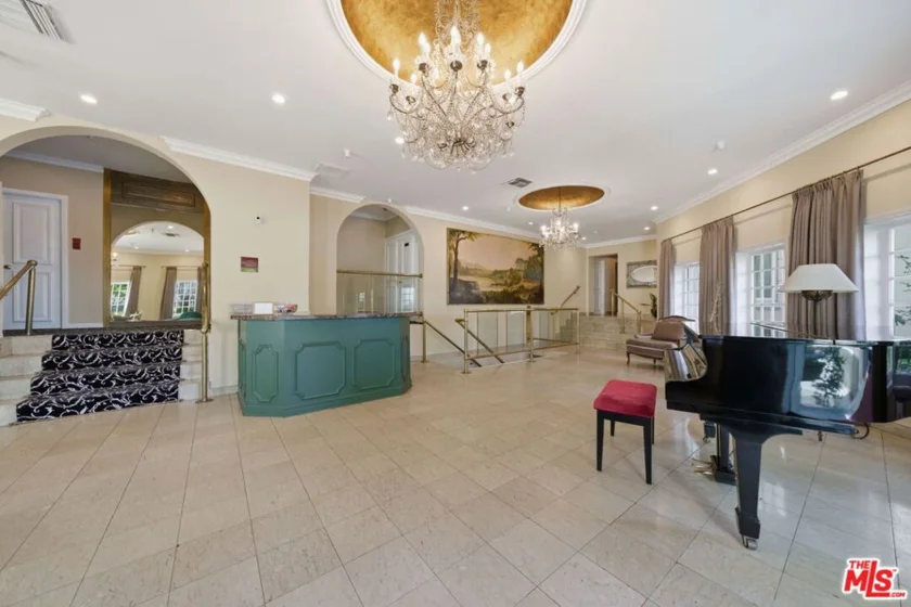1424 N Crescent Heights Boulevard #49 photo 34