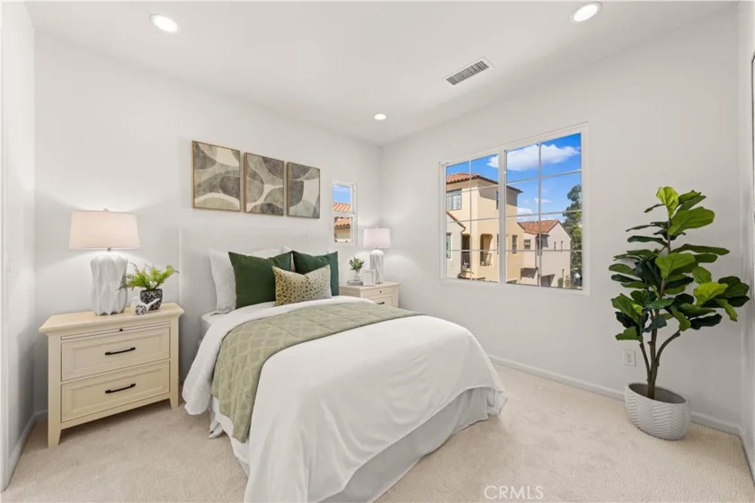 60 Strawberry Grove photo 34