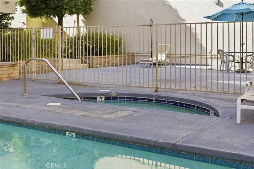 5400 Lindley Avenue #101 photo 36