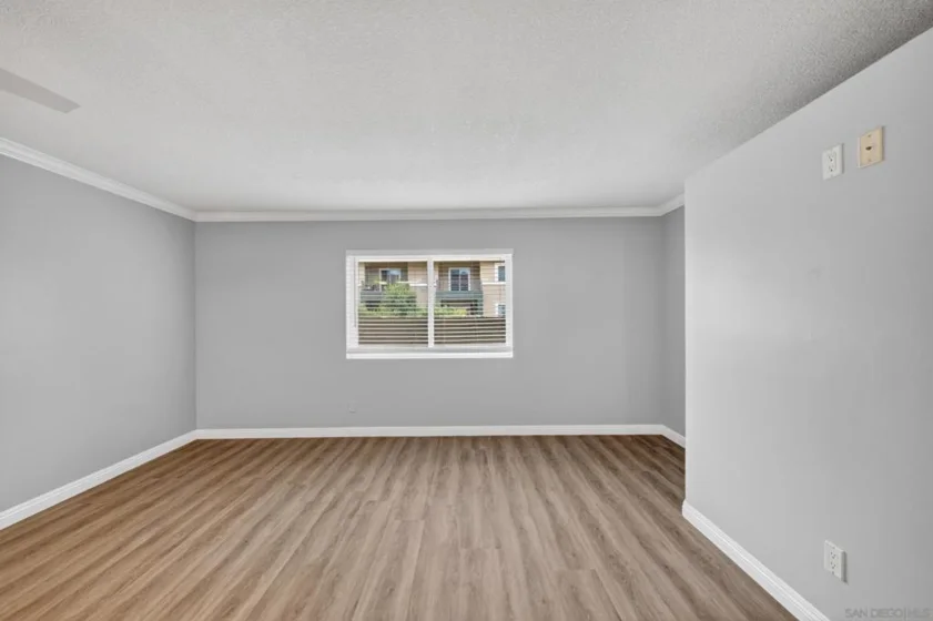 7545 Charmant Drive #1301 photo 28