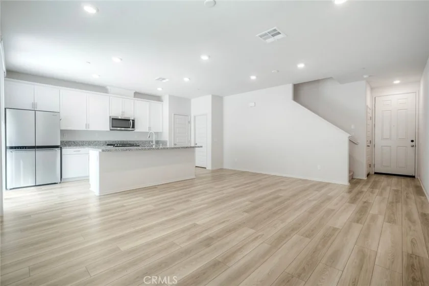 40256 Birchfield Drive photo 4