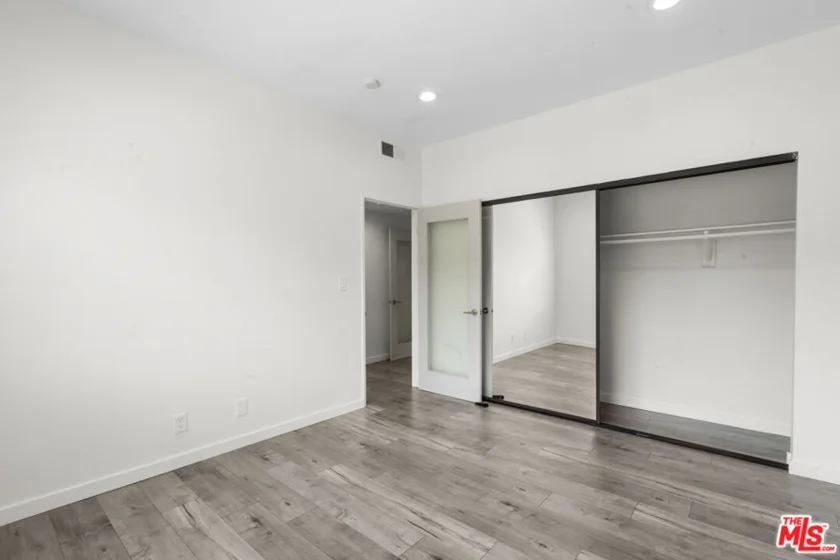 424 S Westmoreland Avenue #306 photo 20