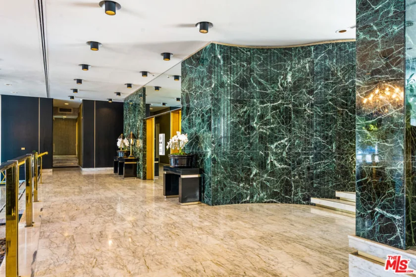 10450 Wilshire Boulevard #4G photo 12