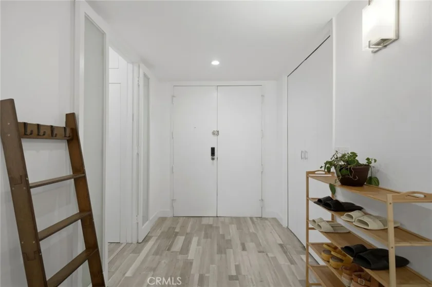 1277 S S Beverly Glen Blvd #107 photo 2