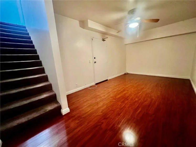 19451 Sherman Way #501 photo 28